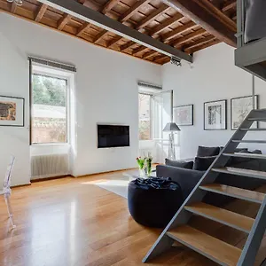 Loft In Trastevere Apartment